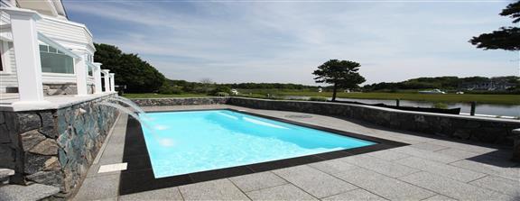 San Juan fiberglass pool